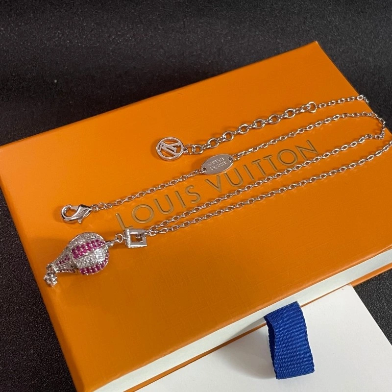 Louis Vuitton Necklaces Resilient 247782