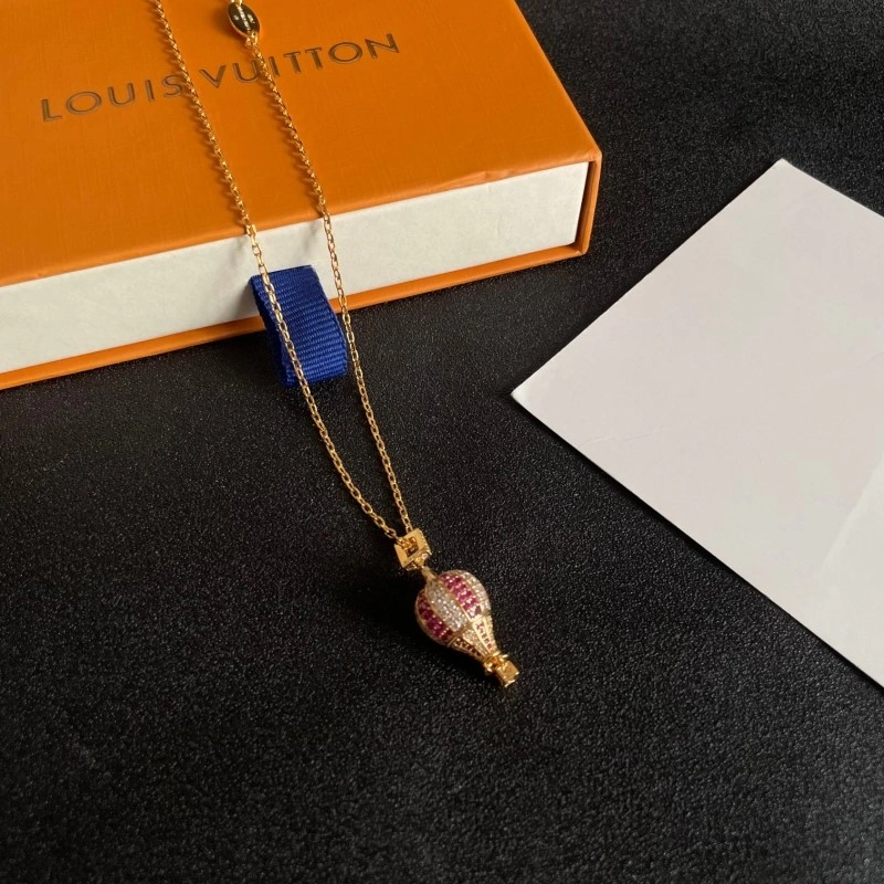 Neat Louis Vuitton Necklaces 247786