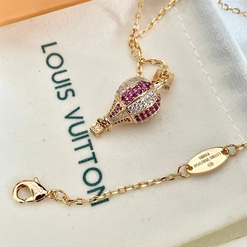 Neat Louis Vuitton Necklaces 247786