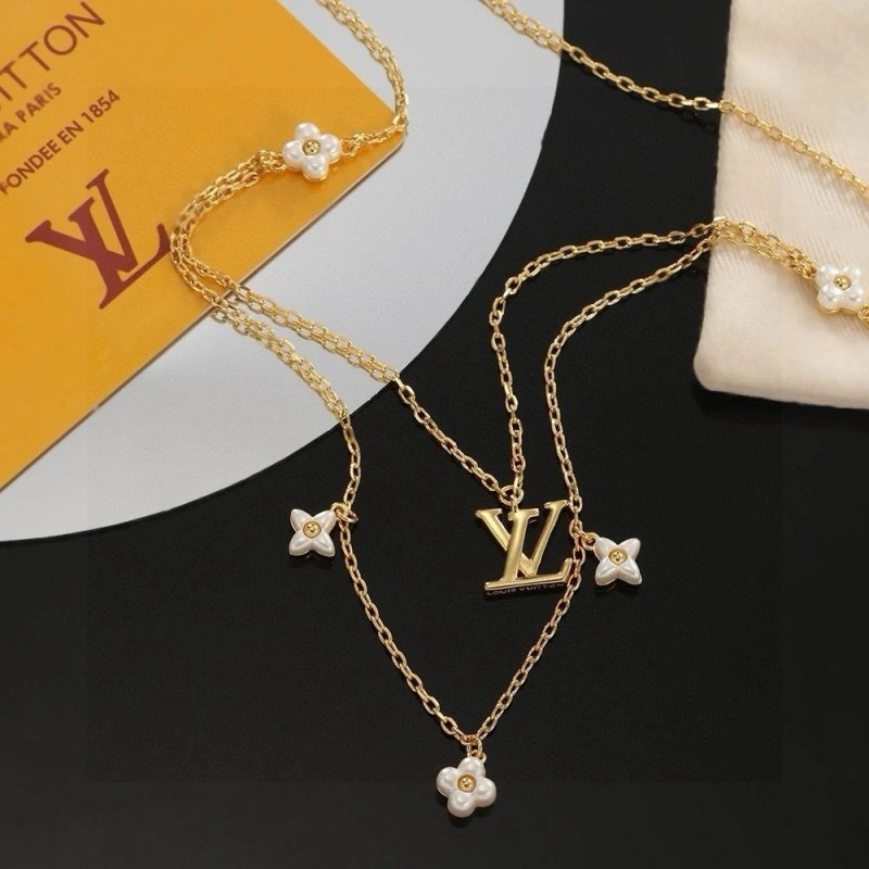 Sporty Louis Vuitton Necklaces 247787