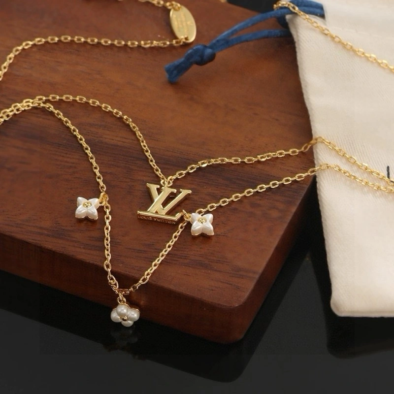 Sporty Louis Vuitton Necklaces 247787