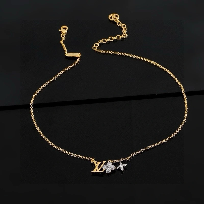 Trendsetting Louis Vuitton Necklaces 247767