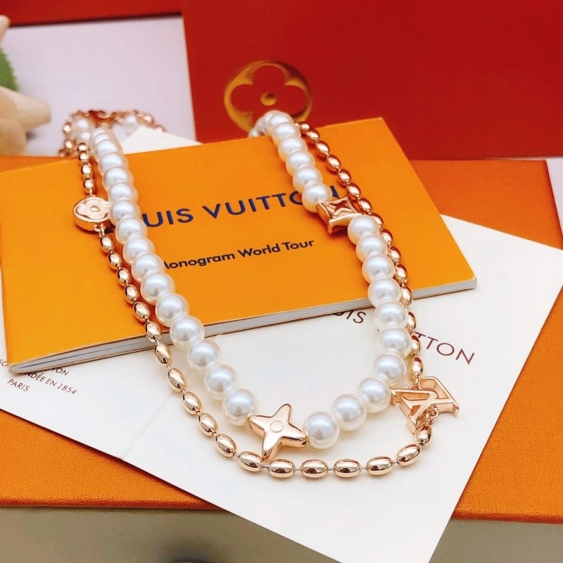 Louis Vuitton Necklaces Attractive 247766