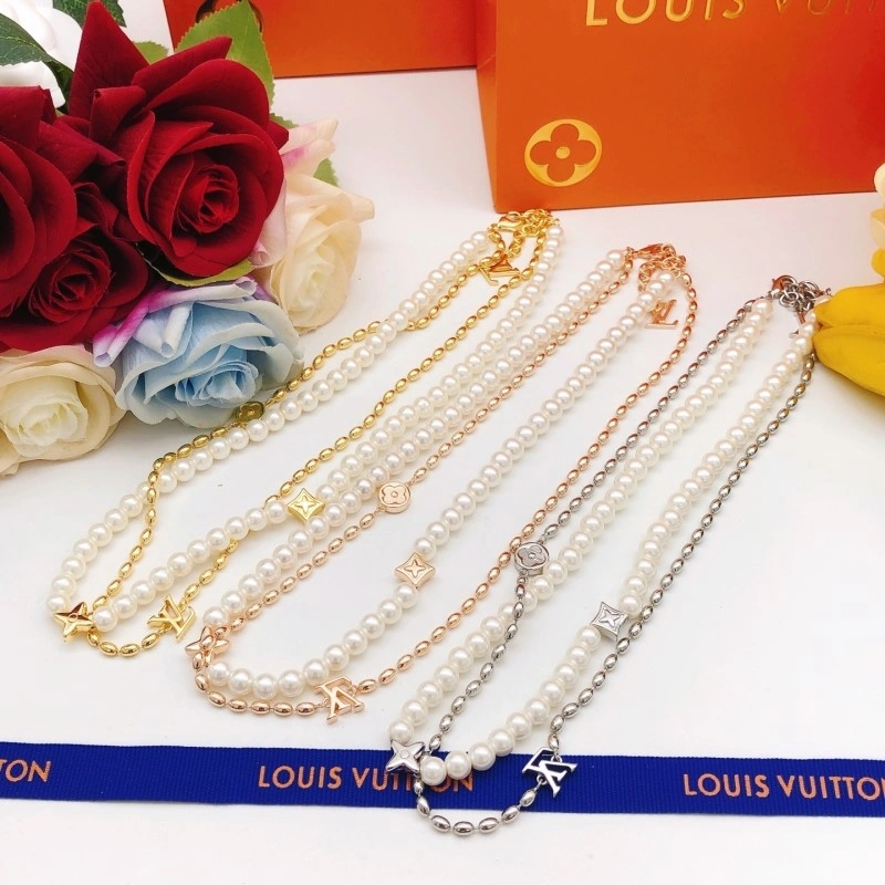 Louis Vuitton Necklaces Attractive 247766