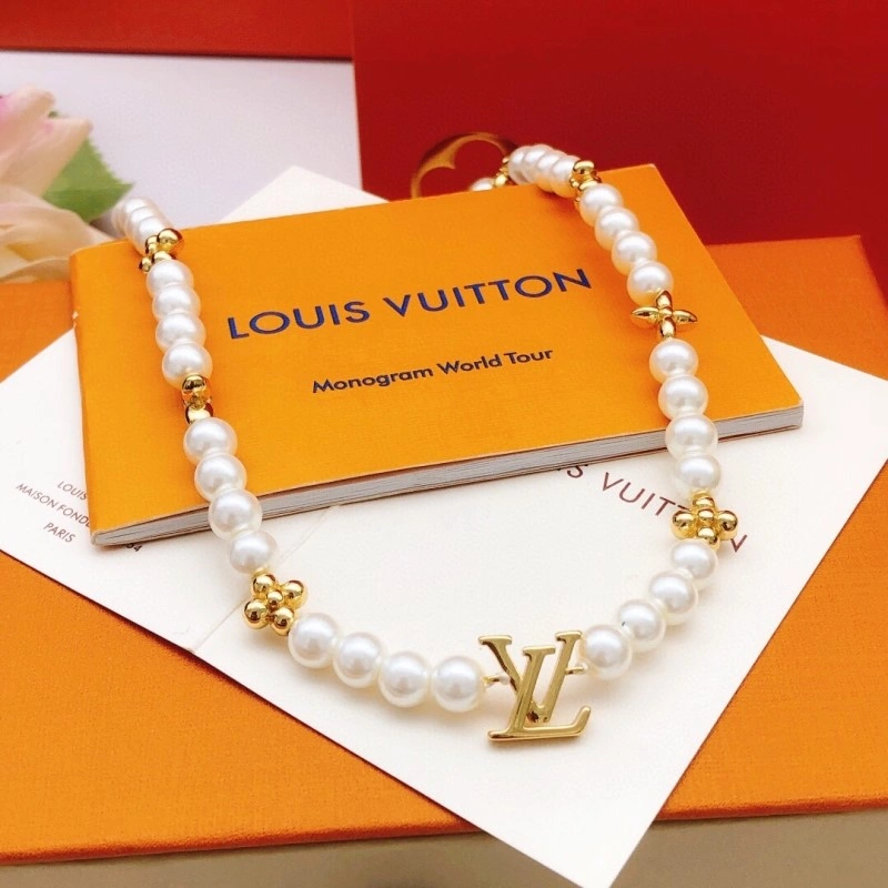 Breathable Louis Vuitton Necklaces 247760