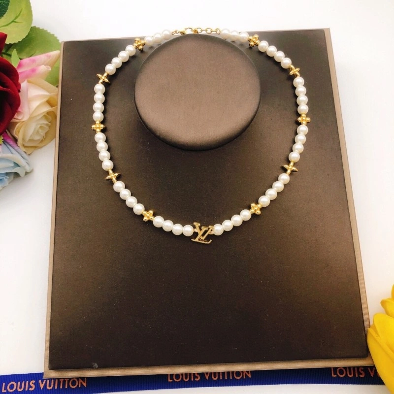Breathable Louis Vuitton Necklaces 247760