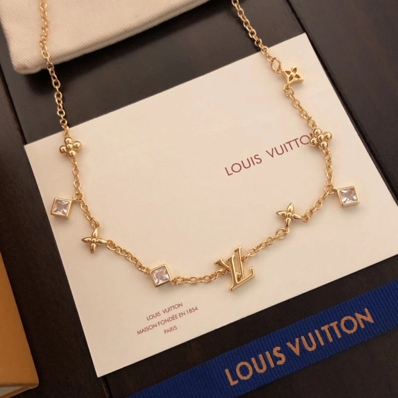 Louis Vuitton Necklaces Breathable 247772