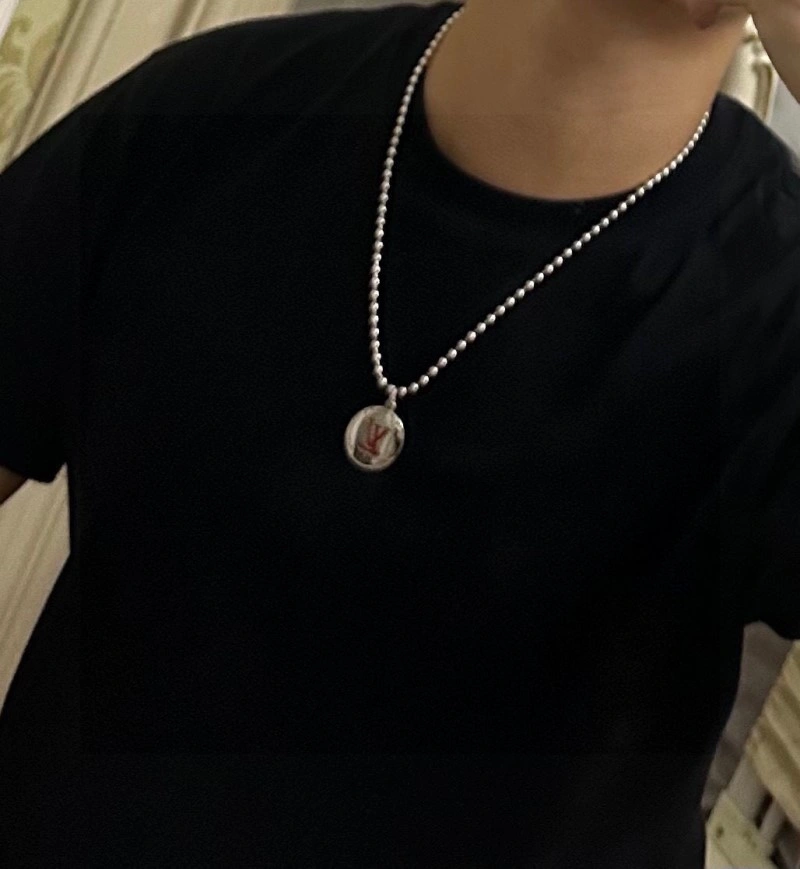 Louis Vuitton Necklaces Soft 247777