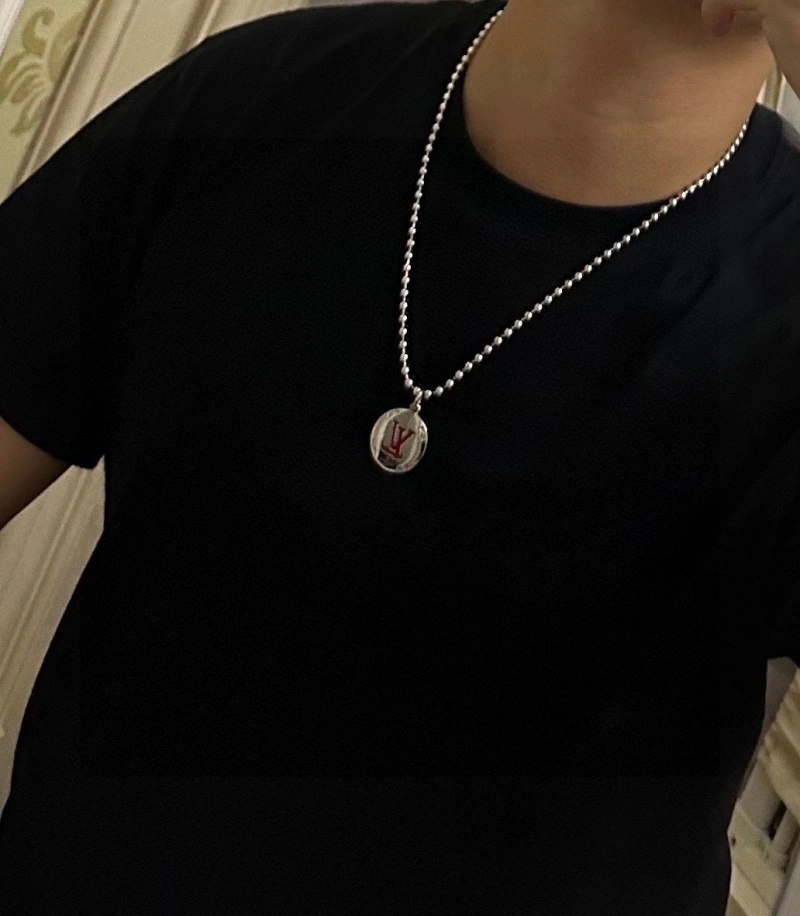 Louis Vuitton Necklaces Soft 247777