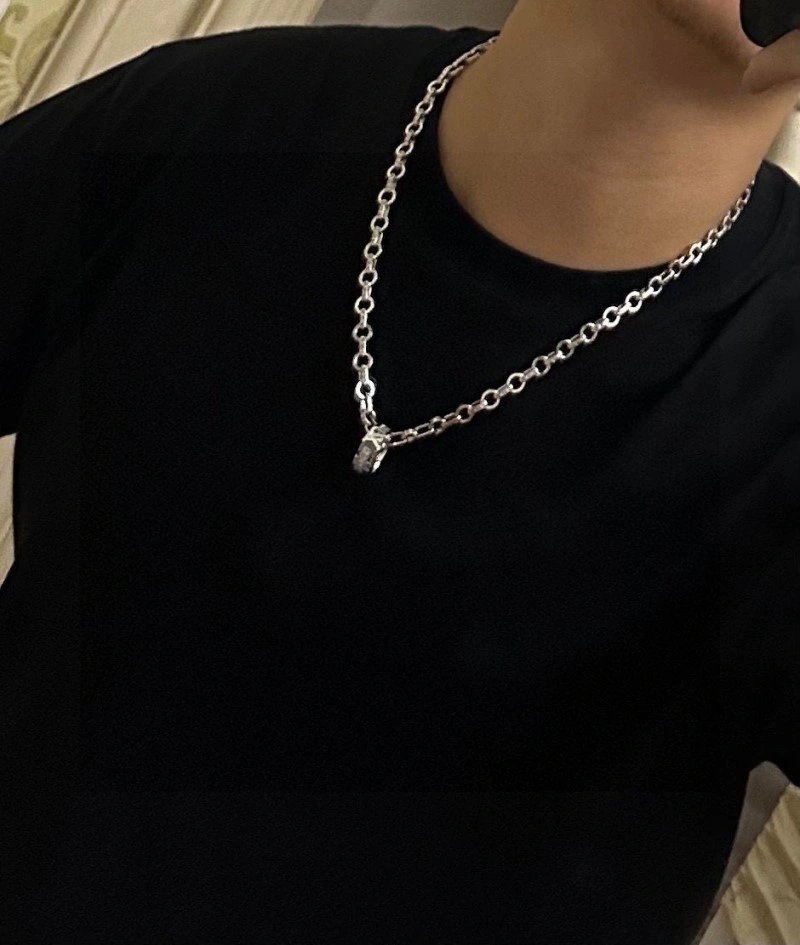 Louis Vuitton Necklaces Snug 247780
