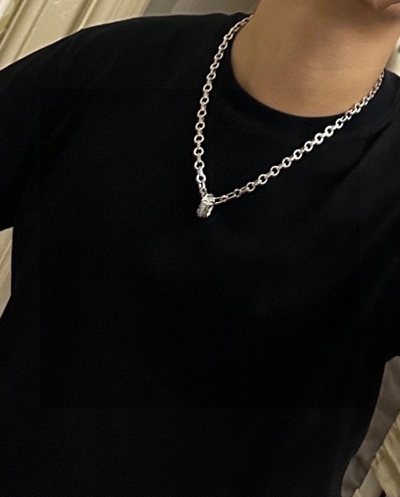 Louis Vuitton Necklaces Snug 247780
