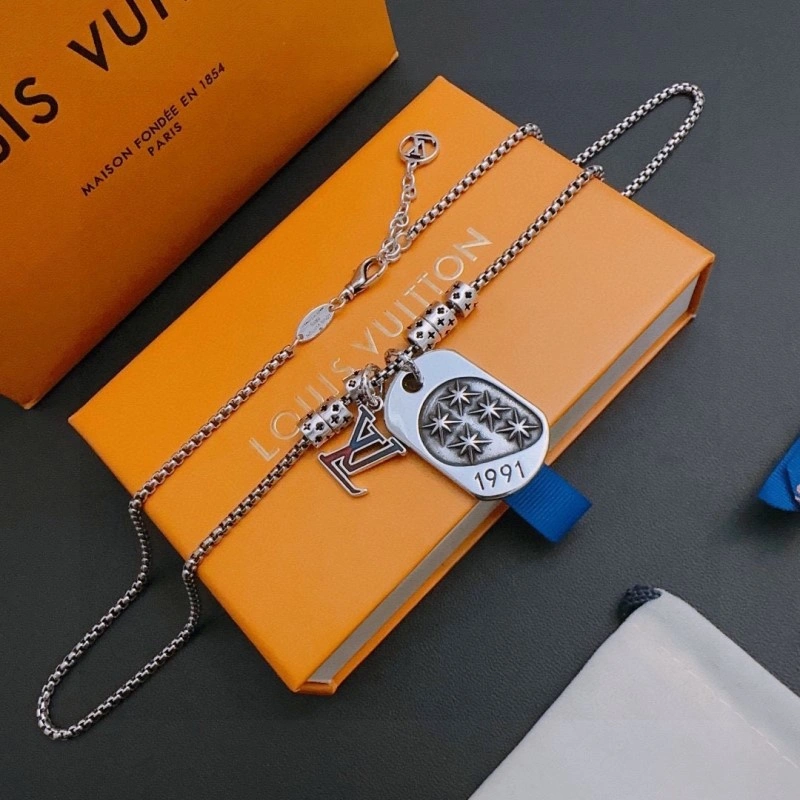 Louis Vuitton Necklaces Cozy 247784