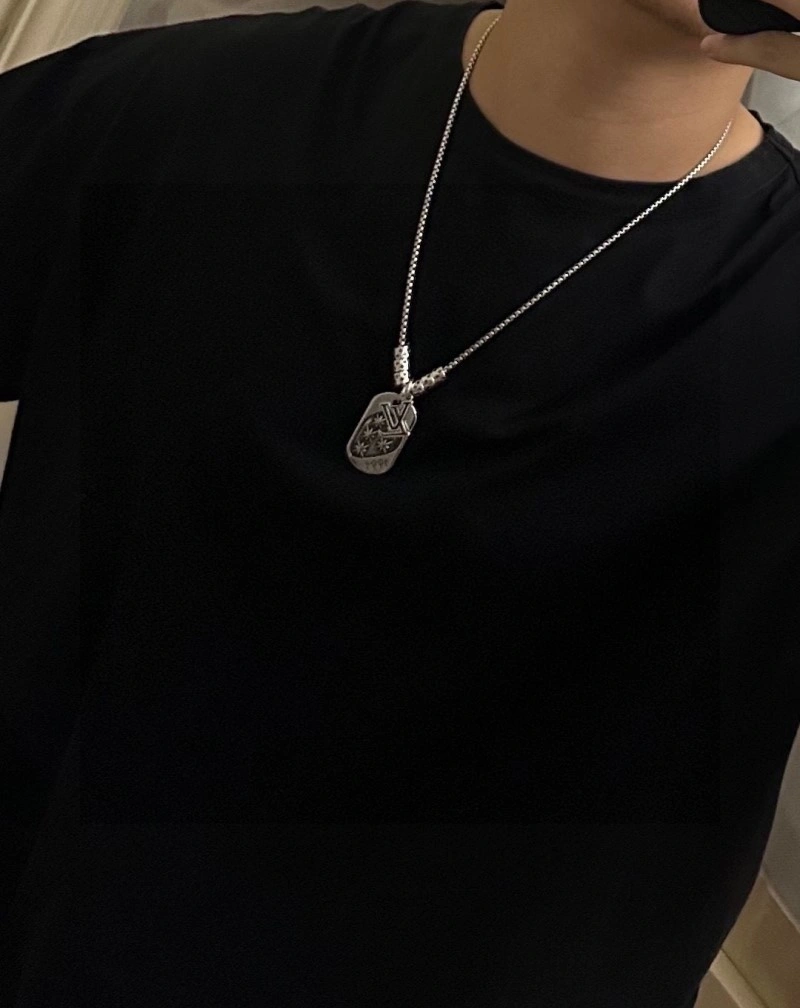 Louis Vuitton Necklaces Cozy 247784