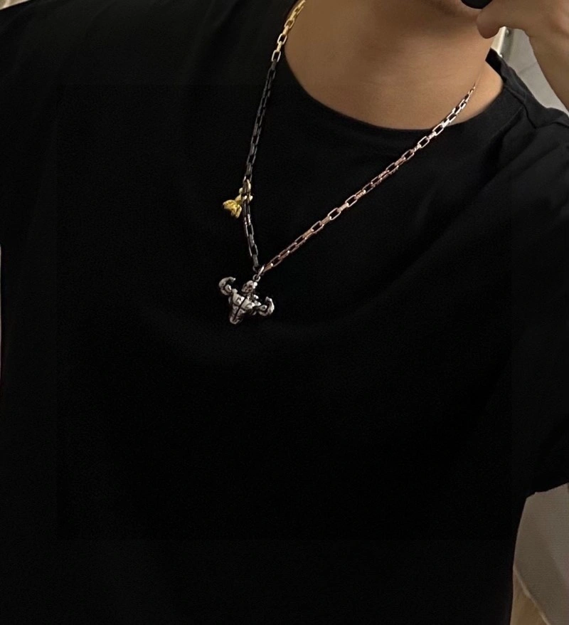 UrbanStyle Louis Vuitton Necklaces 247769