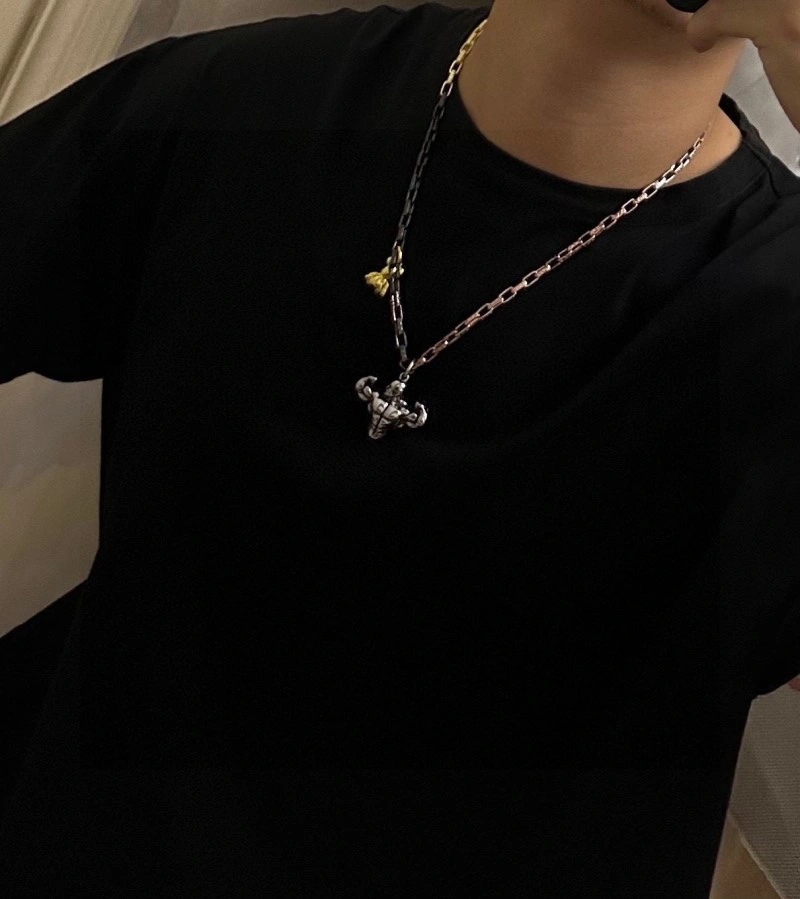 UrbanStyle Louis Vuitton Necklaces 247769