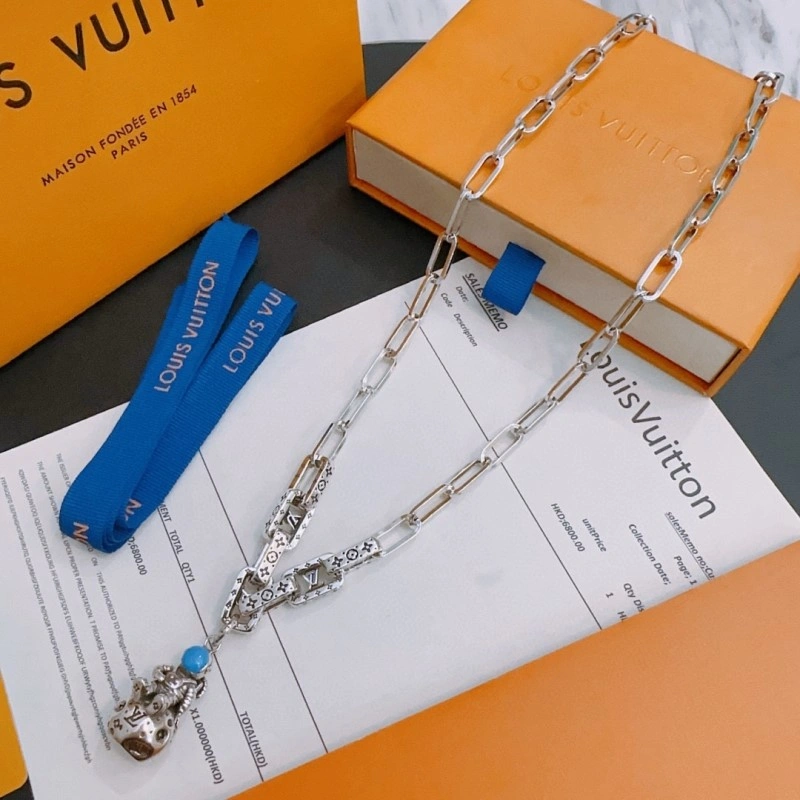 Louis Vuitton Necklaces Packable 247756