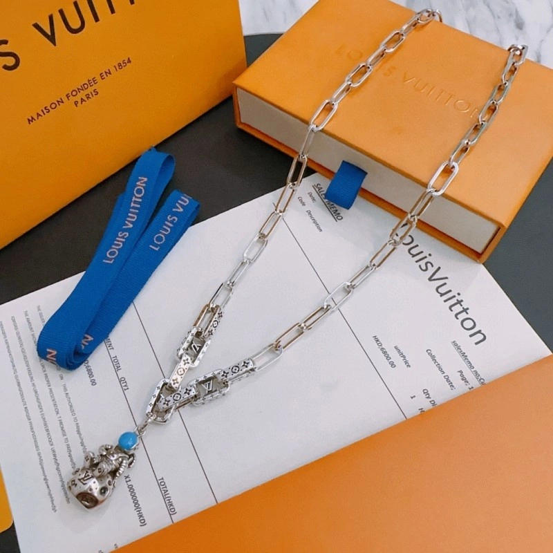Louis Vuitton Necklaces Packable 247756
