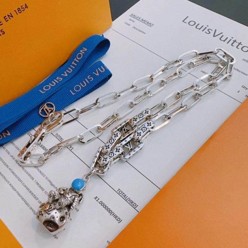 Louis Vuitton Necklaces Packable 247756