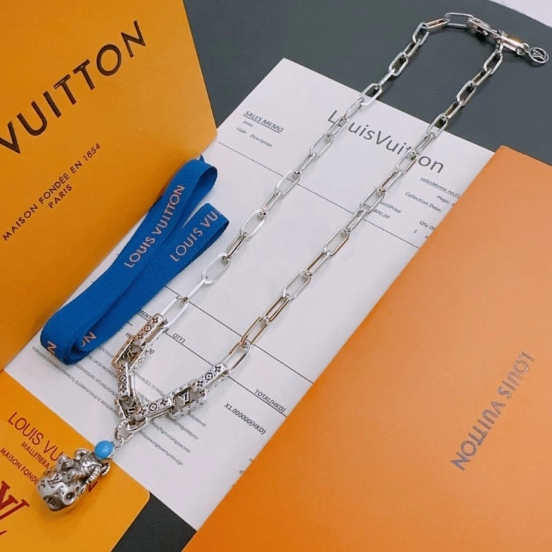 Louis Vuitton Necklaces Packable 247756