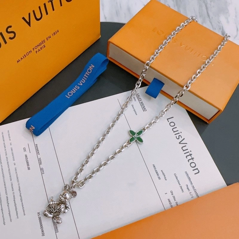 RelaxedFit Louis Vuitton Necklaces 247752