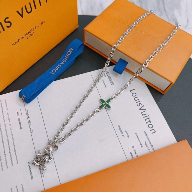 RelaxedFit Louis Vuitton Necklaces 247752