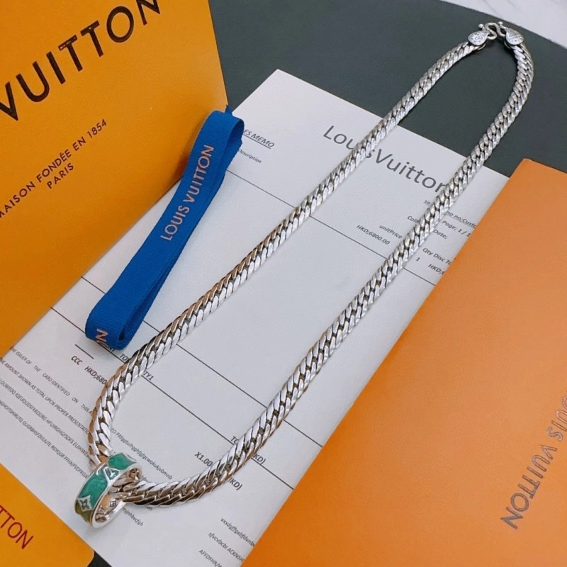 Seasonal Louis Vuitton Necklaces 247750