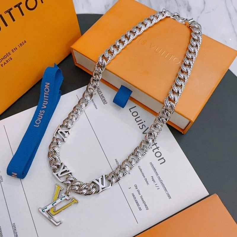 Louis Vuitton Necklaces OnTrend 247749