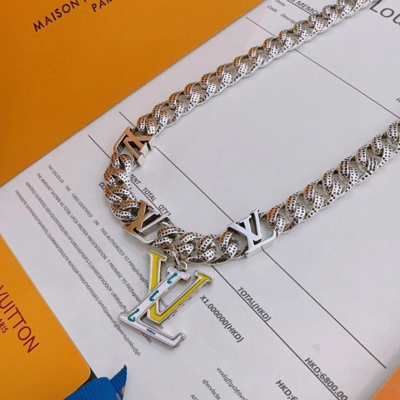 Louis Vuitton Necklaces OnTrend 247749