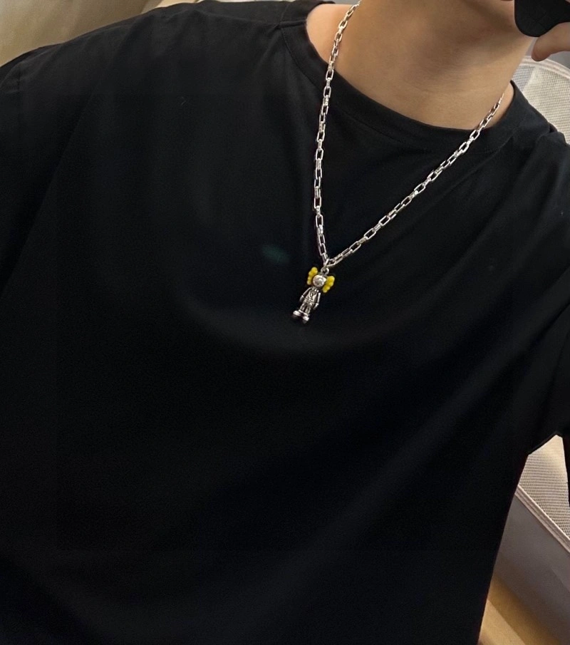 WrinkleFree Louis Vuitton Necklaces 247747