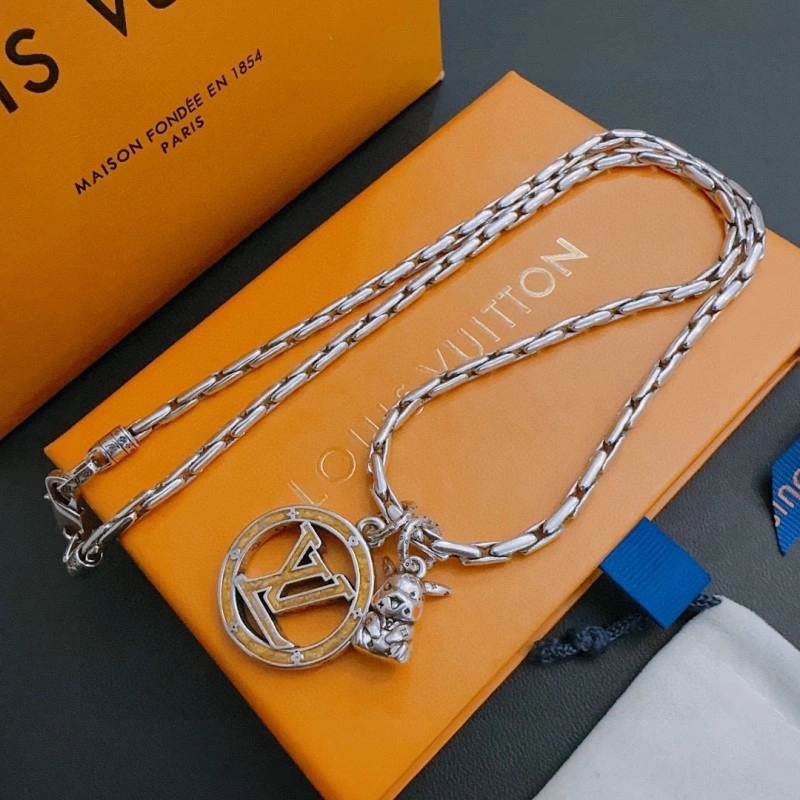 Louis Vuitton Necklaces DailyWear 247746