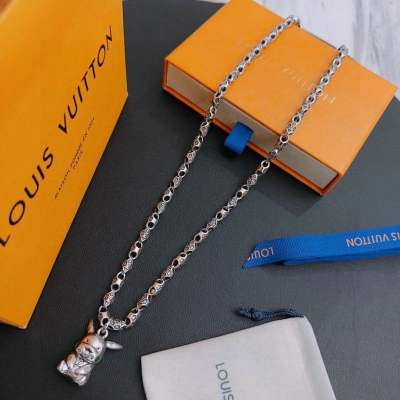 Casual Louis Vuitton Necklaces 247743