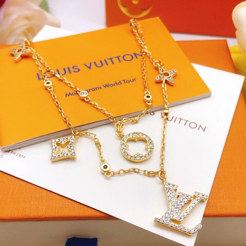 Vibrant Louis Vuitton Necklaces 247723