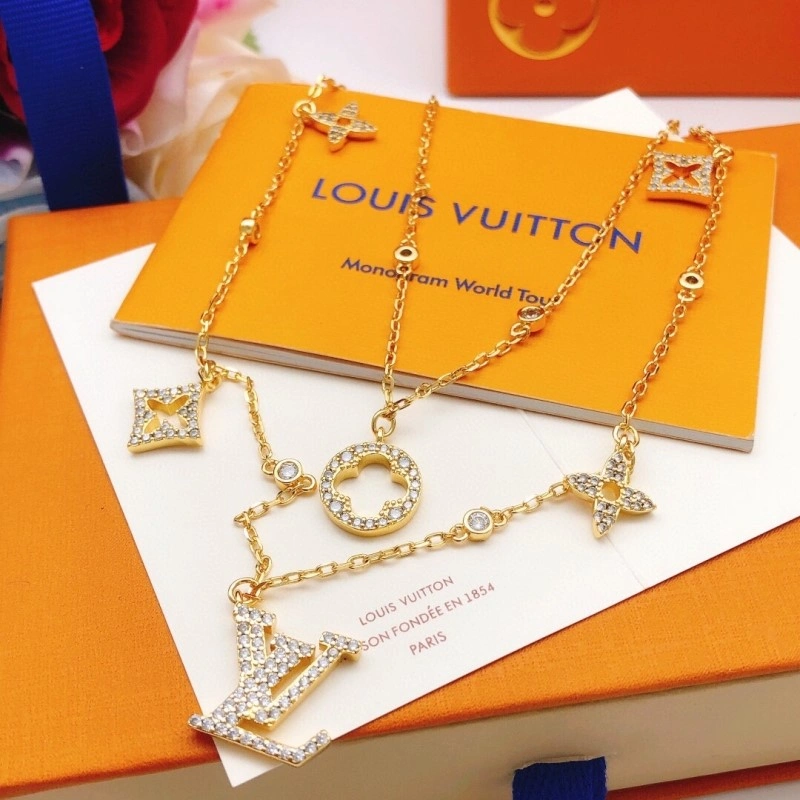 Vibrant Louis Vuitton Necklaces 247723