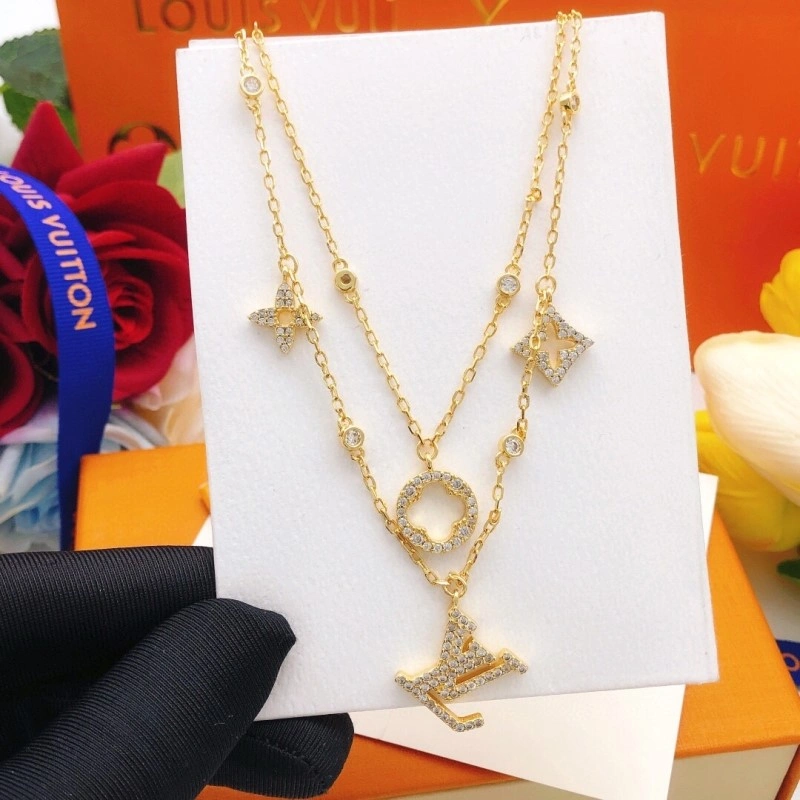 Vibrant Louis Vuitton Necklaces 247723