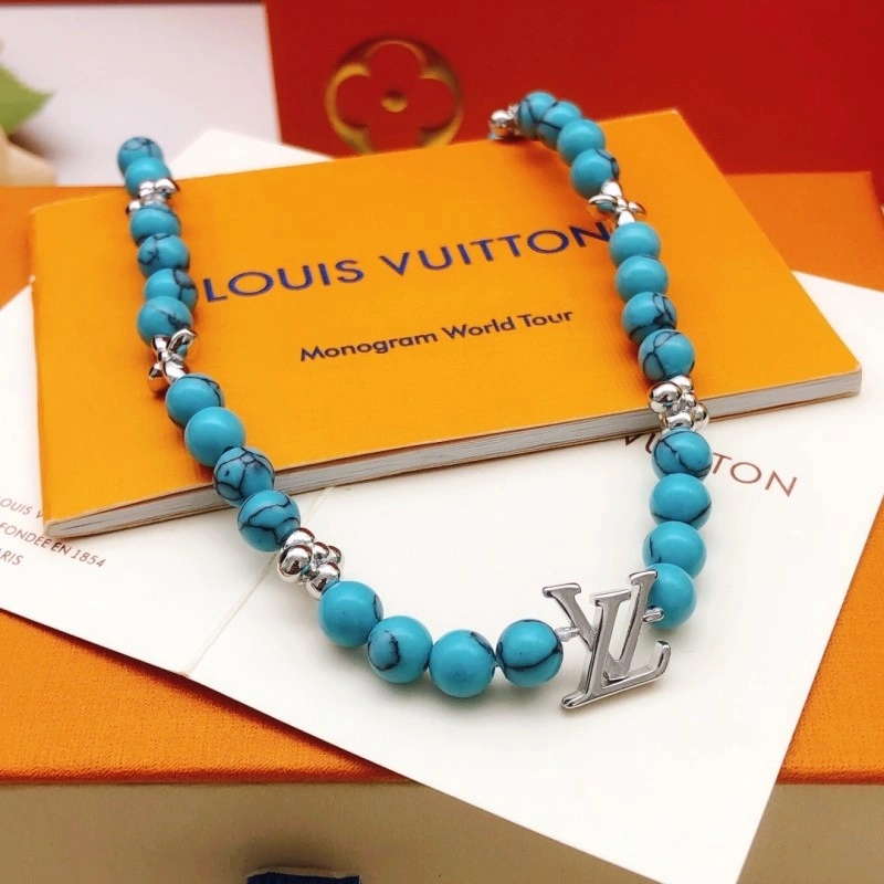 WrinkleFree Louis Vuitton Necklaces 247729
