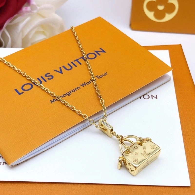 Vibrant Louis Vuitton Necklaces 247738