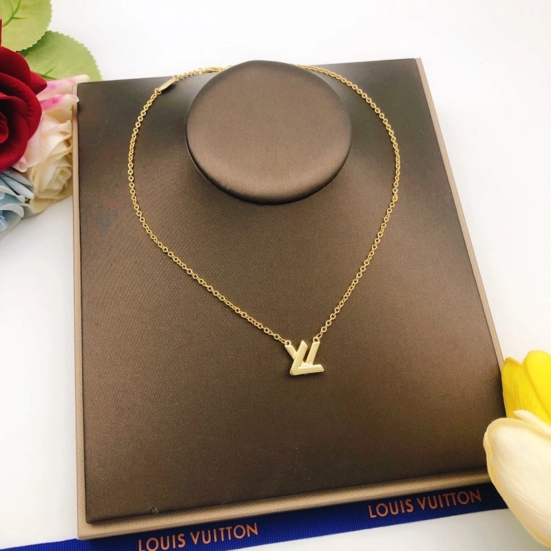 Louis Vuitton Necklaces WellDesigned 247722