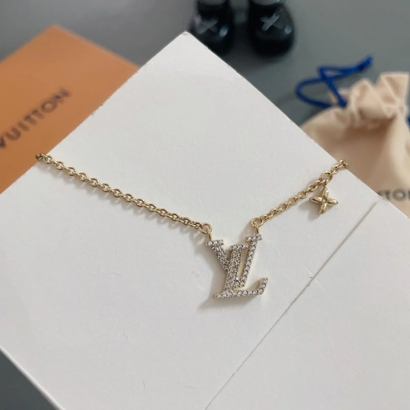 Louis Vuitton Necklaces RelaxedFit 247730