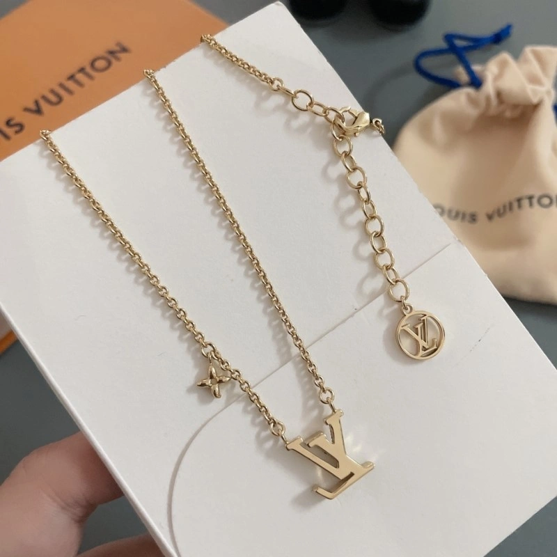 Louis Vuitton Necklaces RelaxedFit 247730