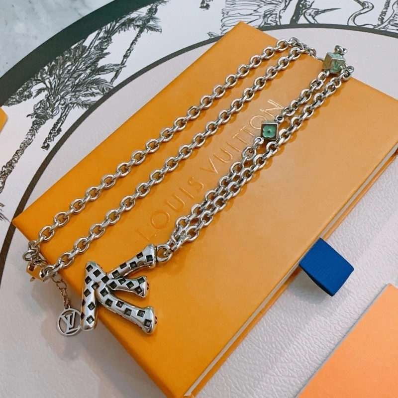ComfortFit Louis Vuitton Necklaces 247734