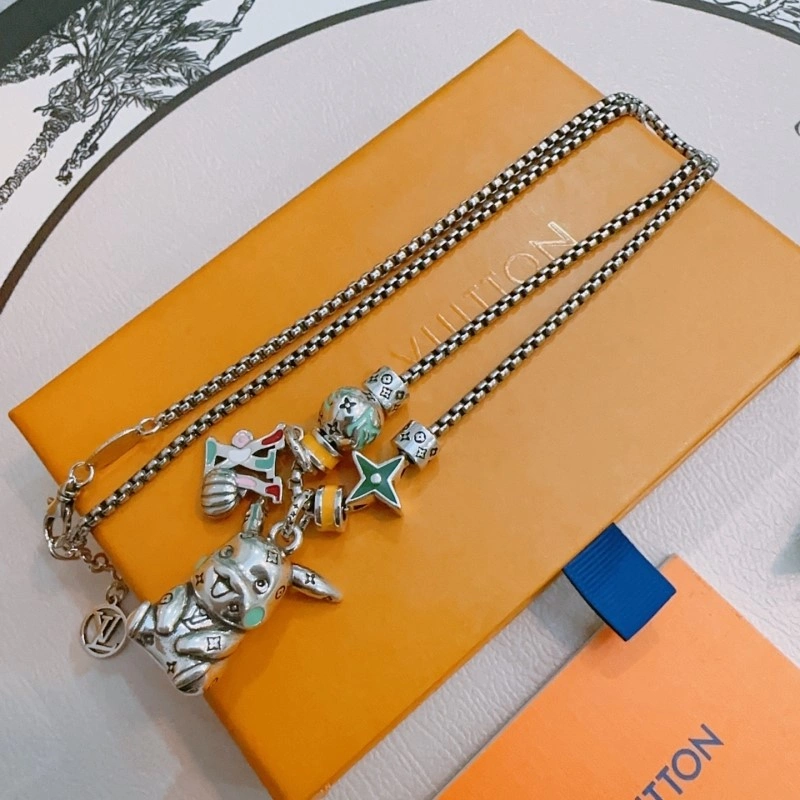 Popular Louis Vuitton Necklaces 247732