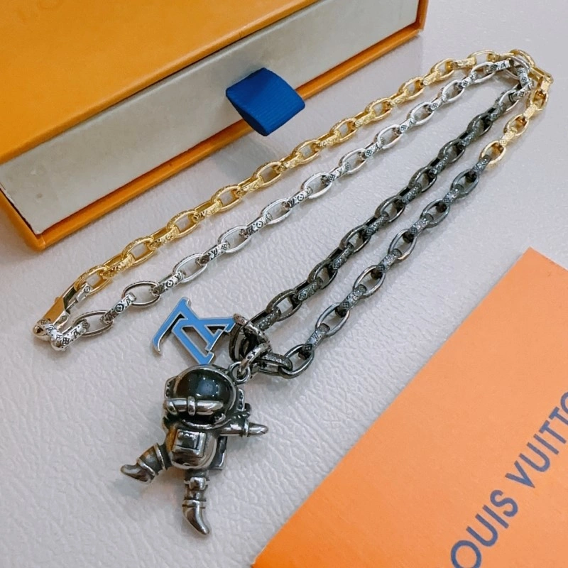 Soft Louis Vuitton Necklaces 247735