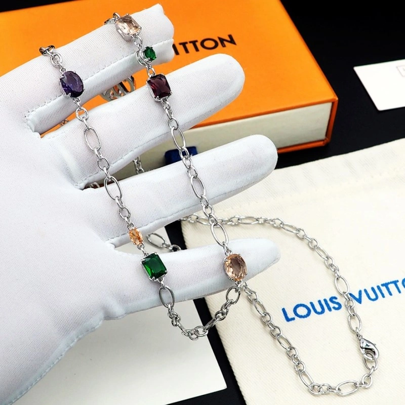 Louis Vuitton Necklaces Unisex 247744