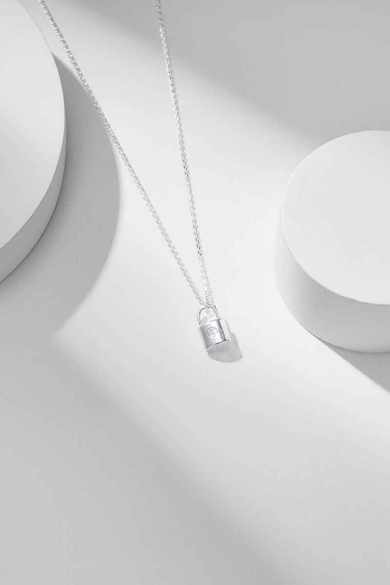 Stylish Louis Vuitton Necklaces 247719