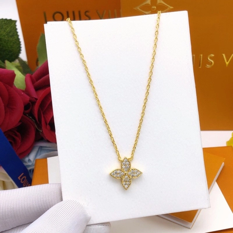 Louis Vuitton Necklaces WeatherProof 247727