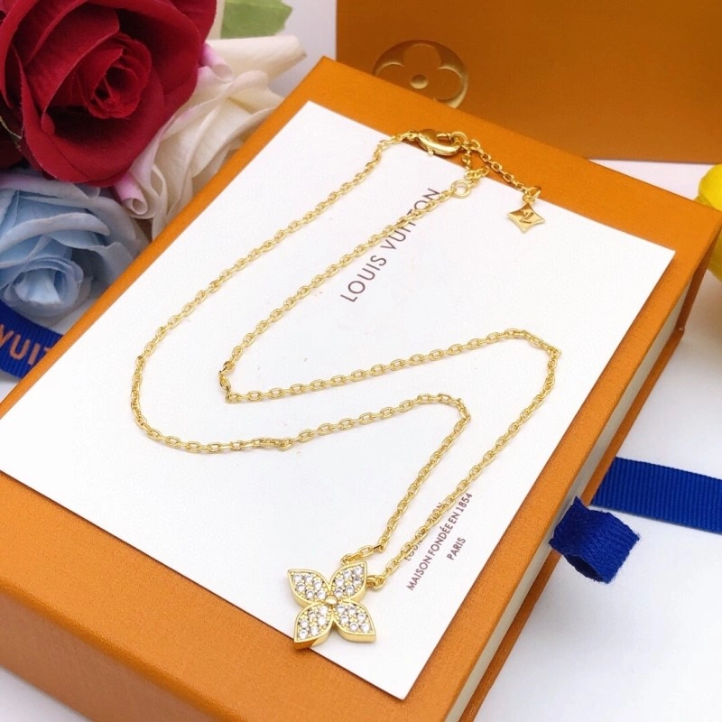 Louis Vuitton Necklaces WeatherProof 247727