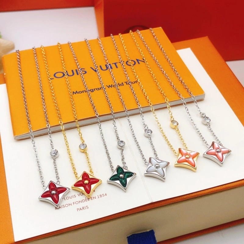 MoistureWicking Louis Vuitton Necklaces 247710
