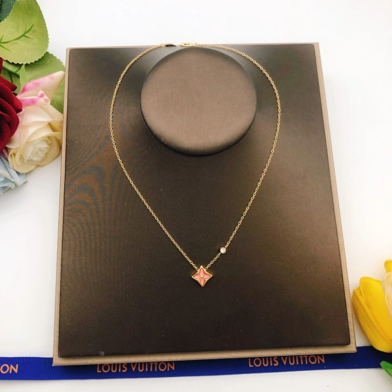 MoistureWicking Louis Vuitton Necklaces 247710