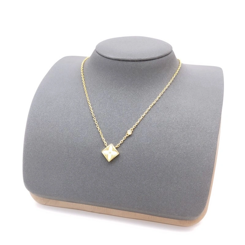 ZeroBulk Louis Vuitton Necklaces 247726
