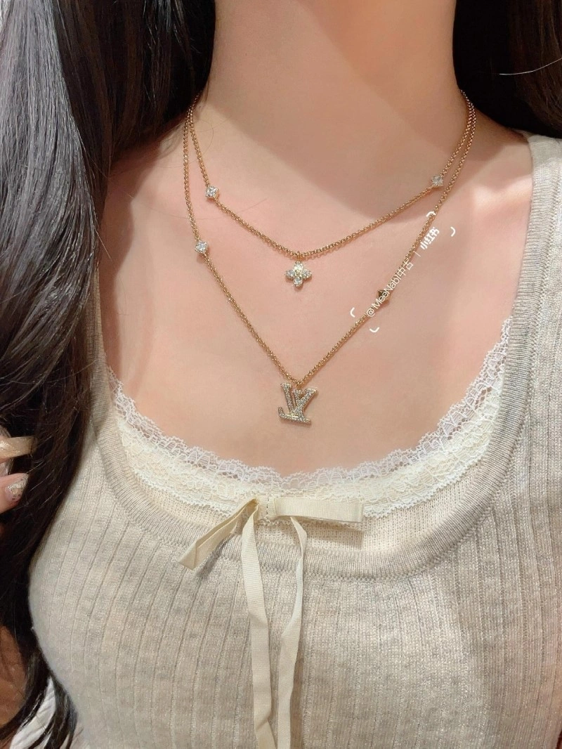 Louis Vuitton Necklaces Upgraded 247716